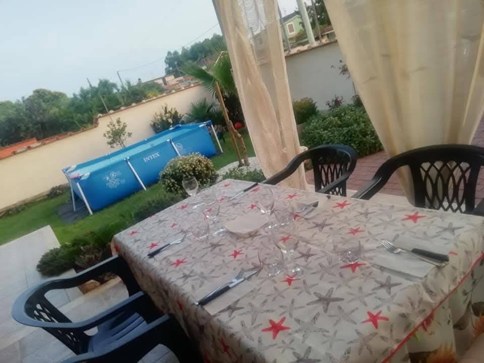 casa indipendente in affitto ad Aprilia in zona Campo di Carne