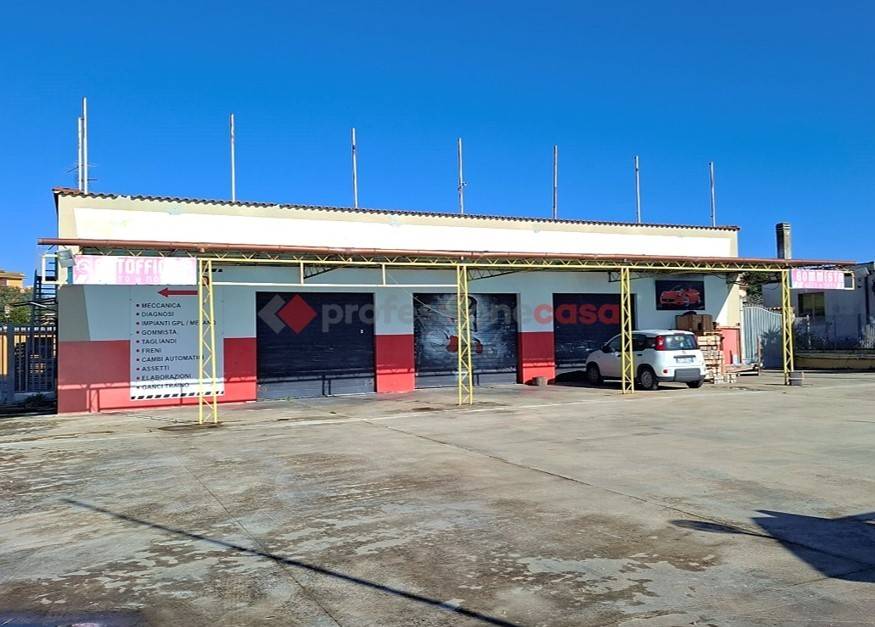 negozio in affitto ad Aprilia