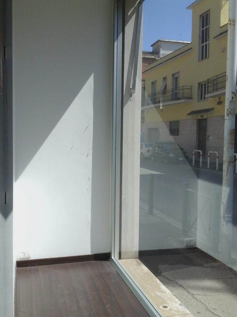 negozio in affitto ad Aprilia