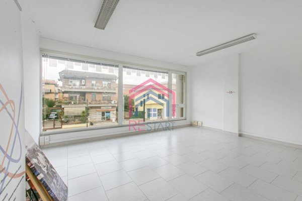locale commerciale in affitto ad Aprilia