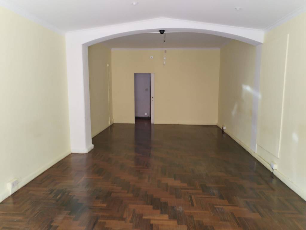 negozio in affitto ad Aprilia