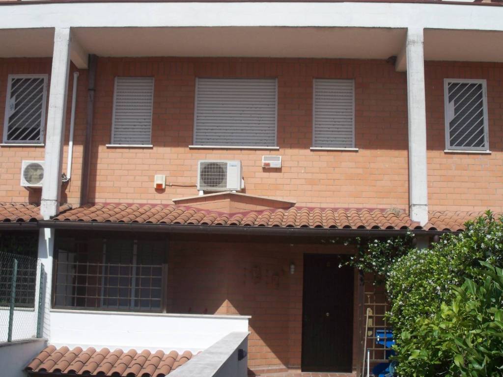 casa indipendente in affitto ad Aprilia