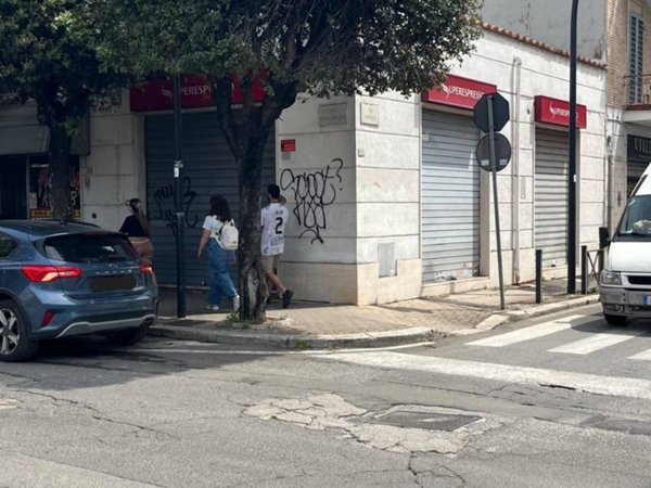 negozio in affitto ad Aprilia
