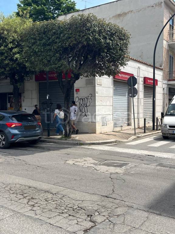 negozio in affitto ad Aprilia