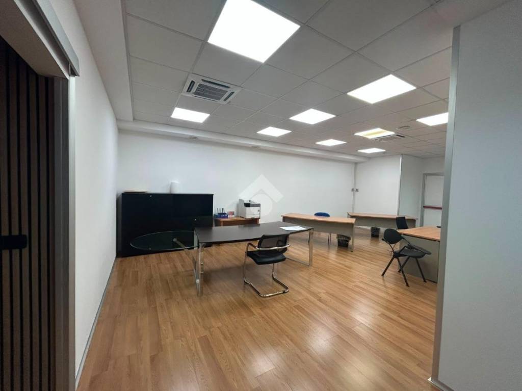 ufficio in affitto ad Aprilia