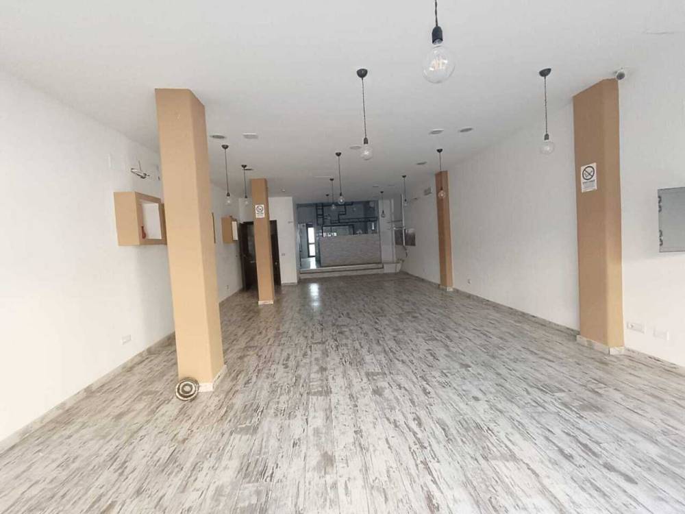 locale commerciale in affitto ad Aprilia