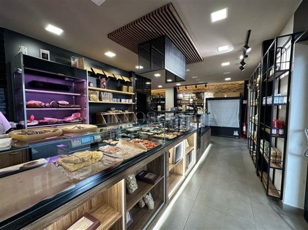 negozio in affitto a Cisterna di Latina