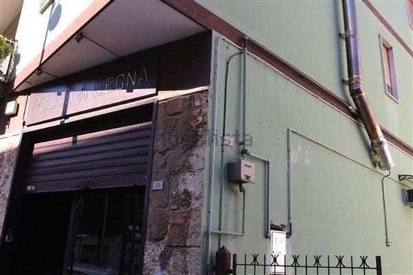 locale commerciale in affitto a Cisterna di Latina