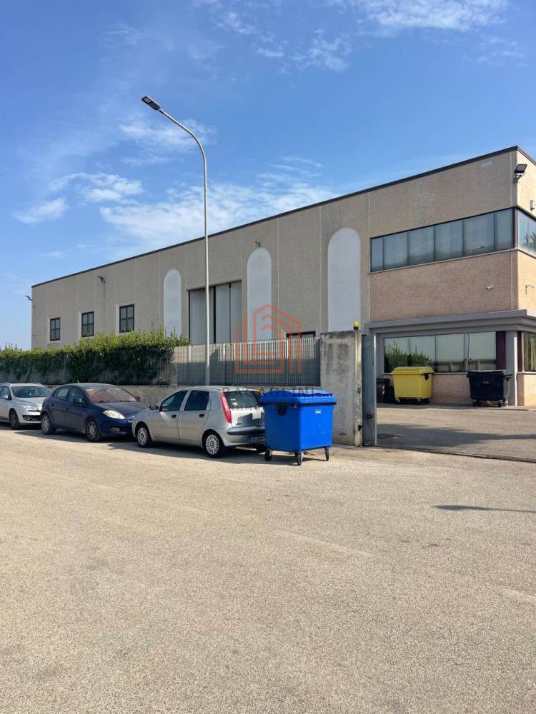 ufficio in affitto a Cisterna di Latina