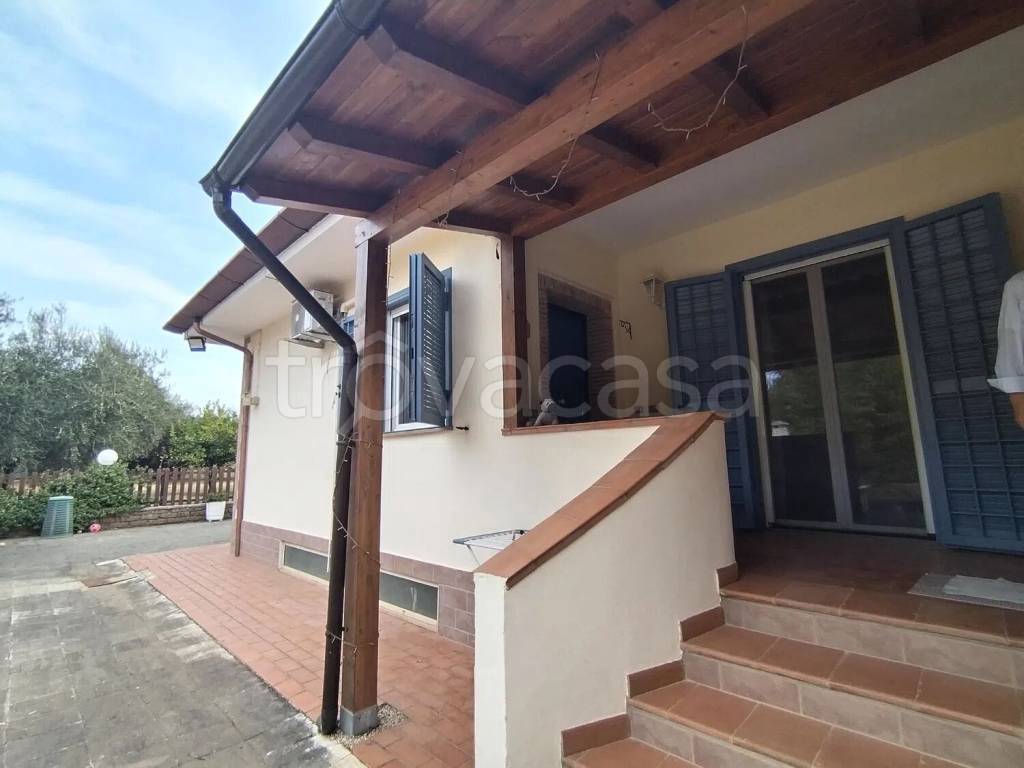 casa indipendente in affitto a Cori