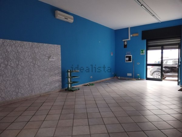 locale commerciale in affitto a Cori