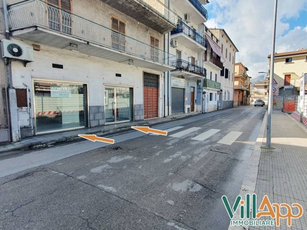 locale commerciale in affitto a Fondi