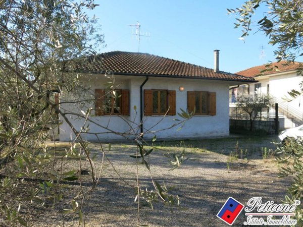 casa indipendente in affitto a Fondi