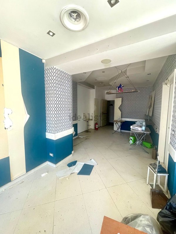 locale commerciale in affitto a Fondi