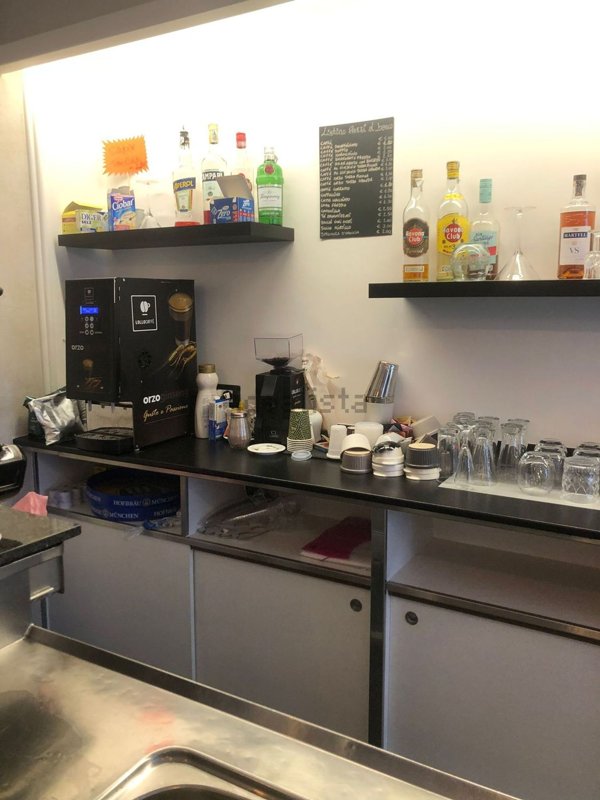 locale commerciale in affitto a Fondi