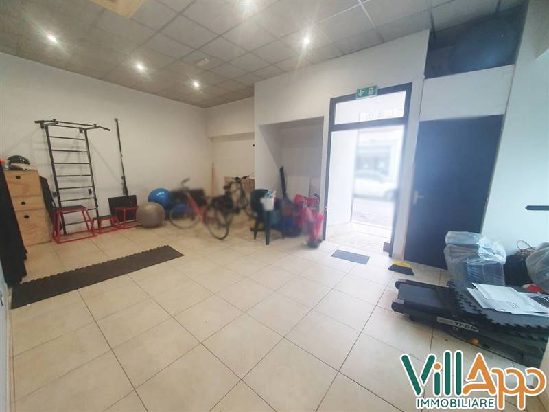 locale commerciale in affitto a Fondi