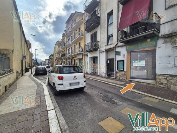 locale commerciale in affitto a Fondi