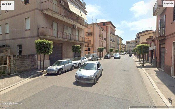 negozio in affitto a Fondi