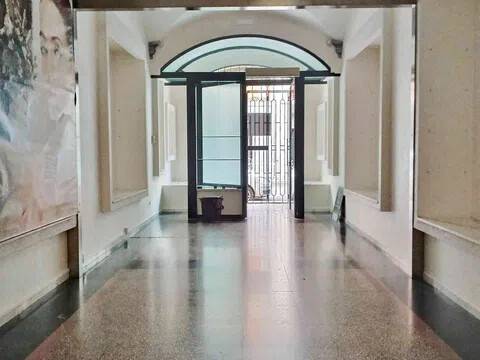negozio in affitto a Fondi