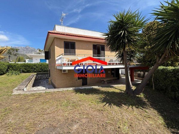 casa indipendente in affitto a Formia