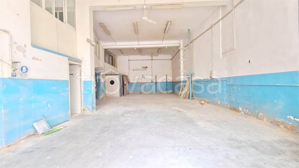 locale commerciale in affitto a Formia