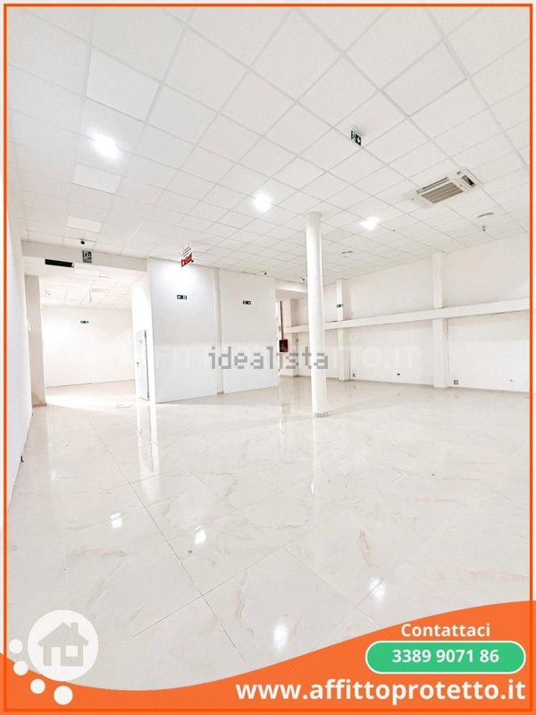 locale commerciale in affitto a Formia