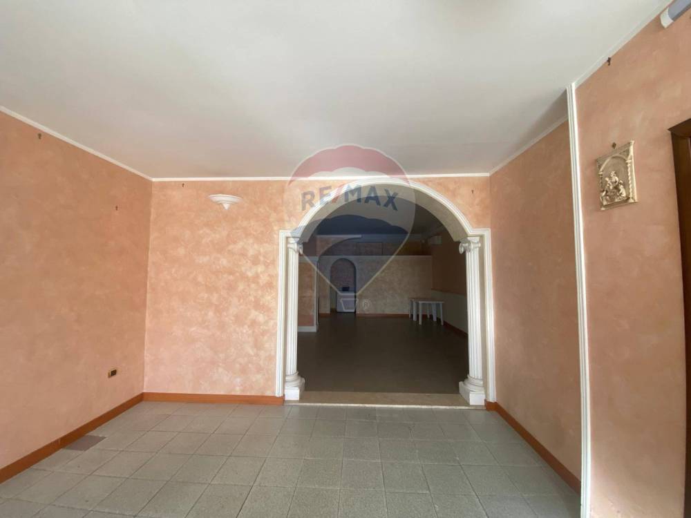 locale commerciale in affitto a Formia