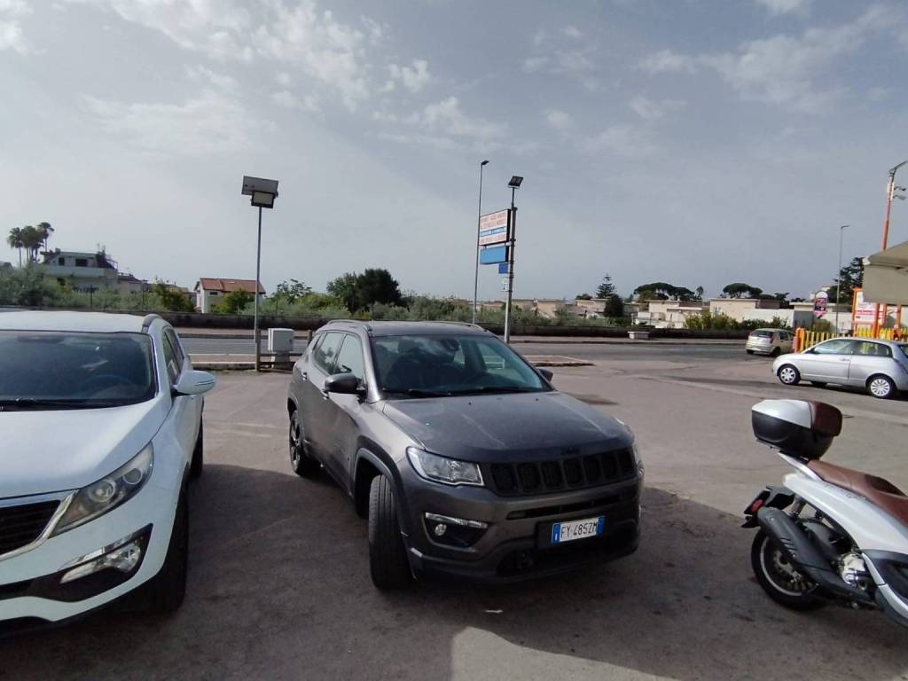 negozio in affitto a Formia