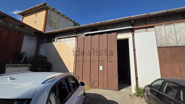 capannone in affitto a Formia