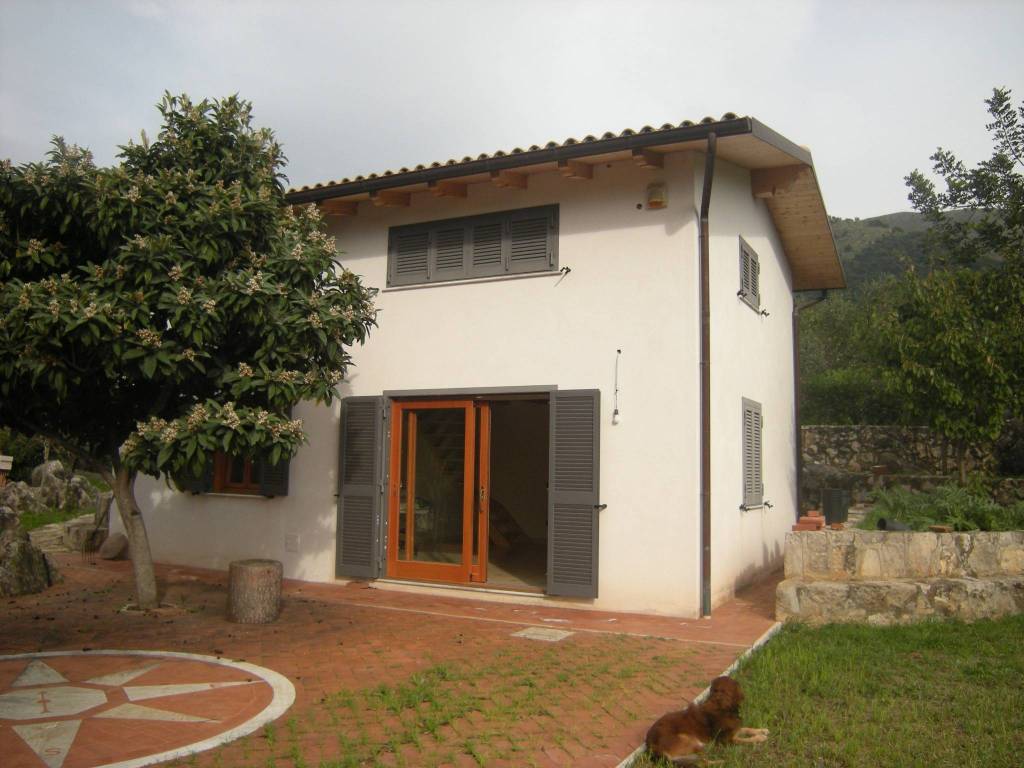 casa indipendente in affitto a Formia