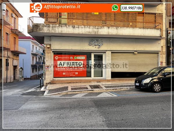 locale commerciale in affitto a Formia
