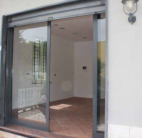 negozio in affitto a Formia