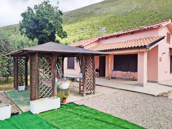 casa indipendente in affitto a Formia in zona Marànola