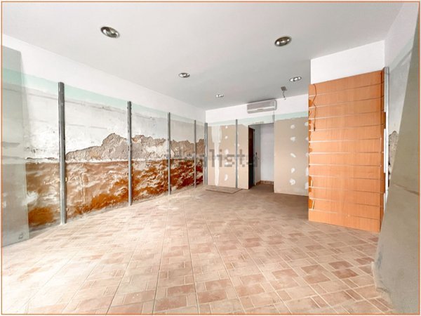 locale commerciale in affitto a Formia
