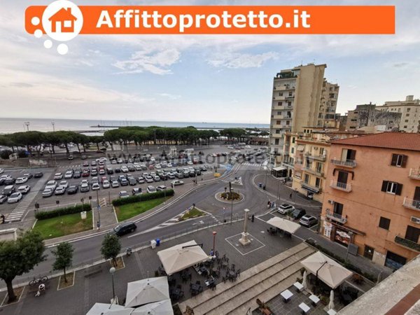 negozio in affitto a Formia