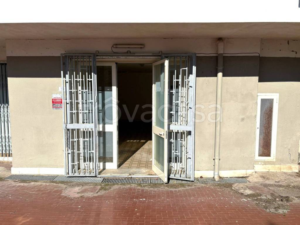 negozio in affitto a Formia