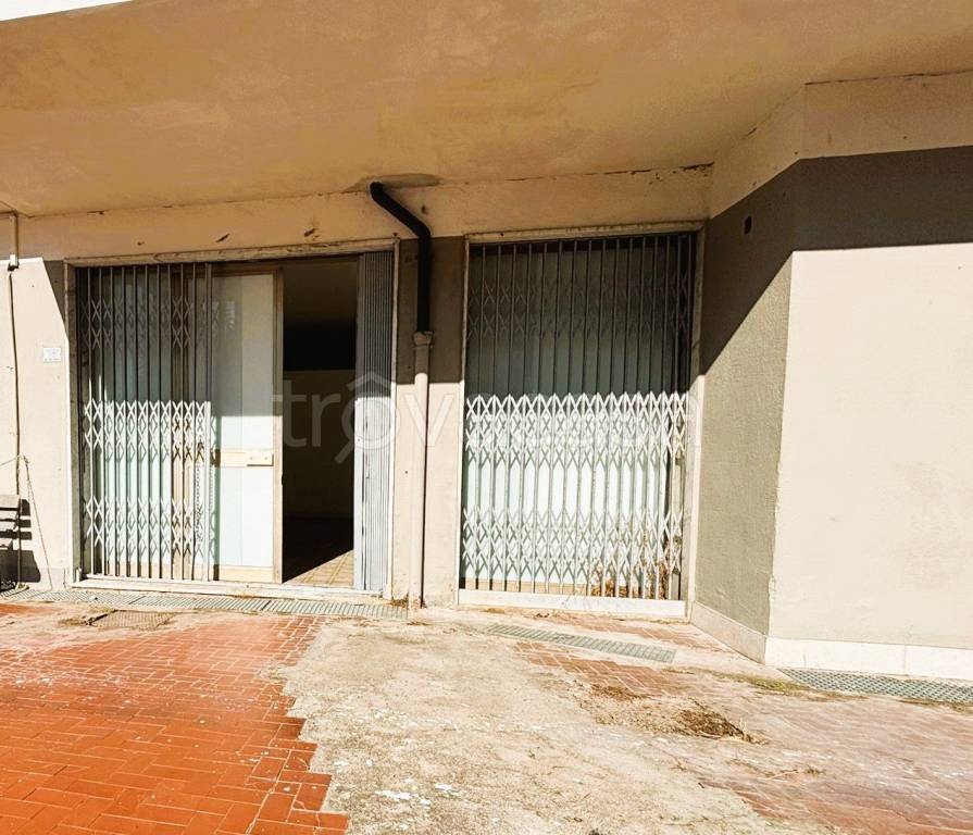 negozio in affitto a Formia