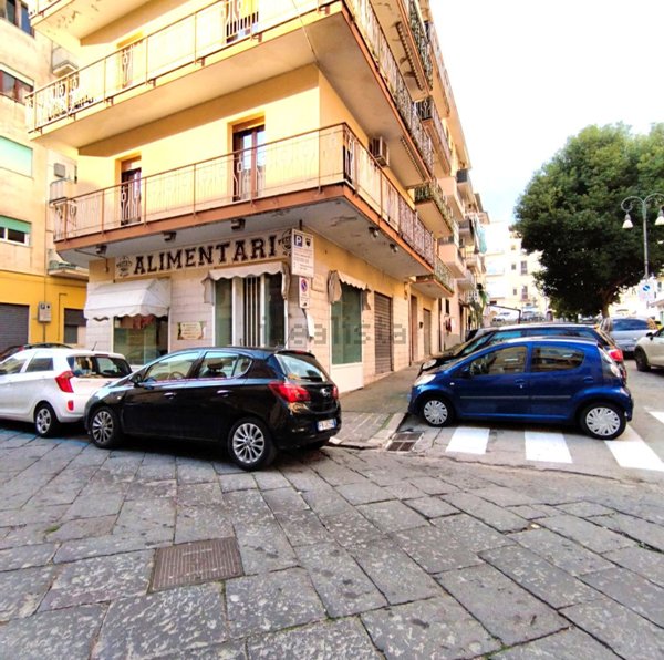 locale commerciale in affitto a Formia