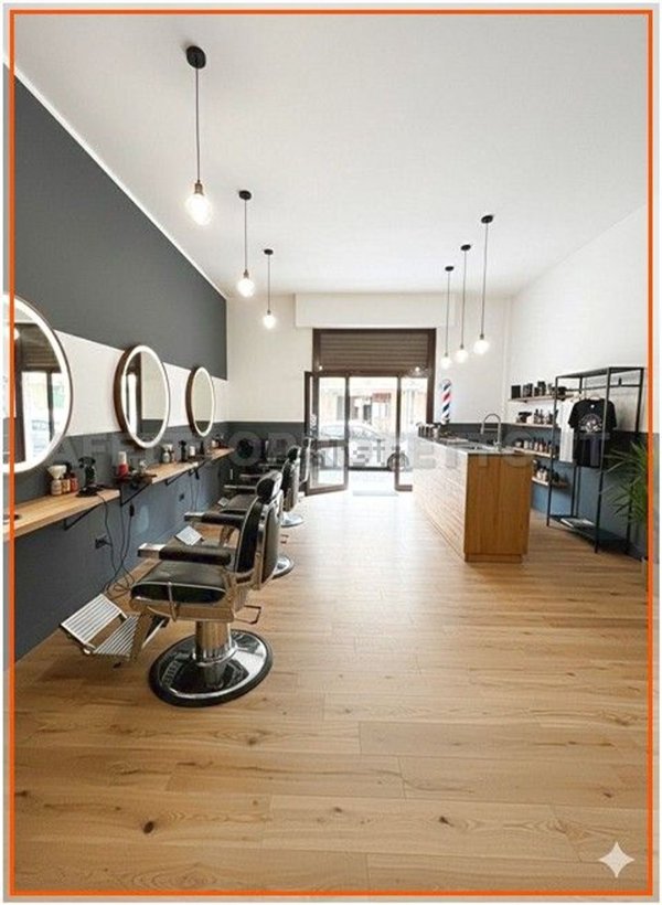 locale commerciale in affitto a Formia