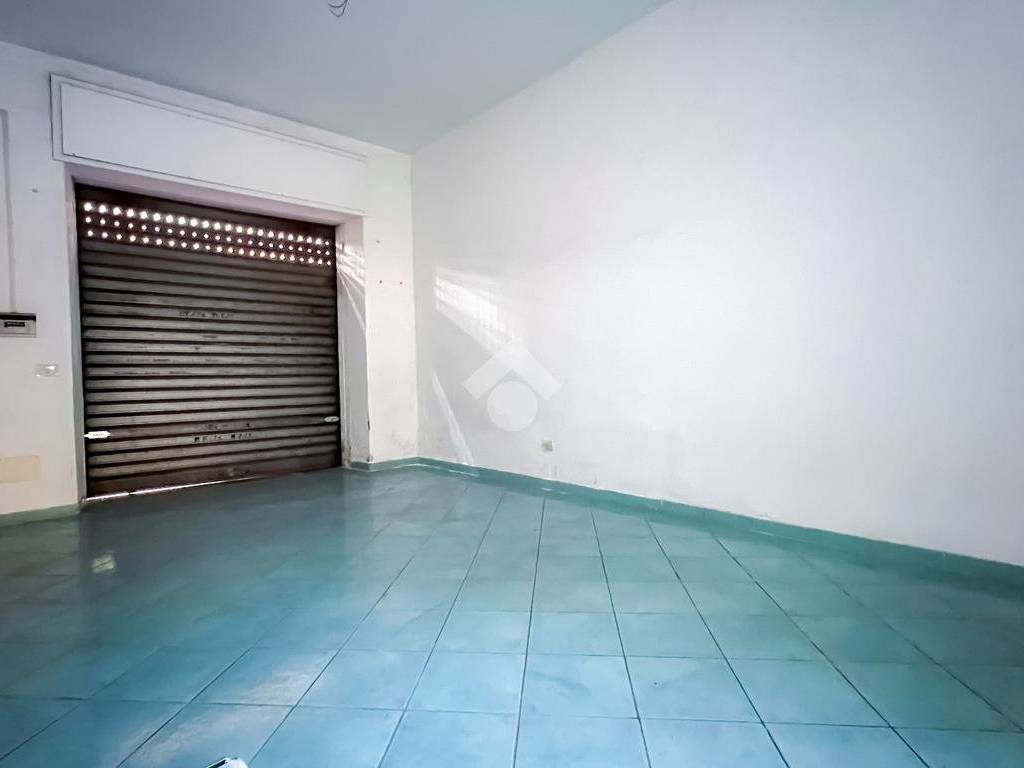 negozio in affitto a Formia