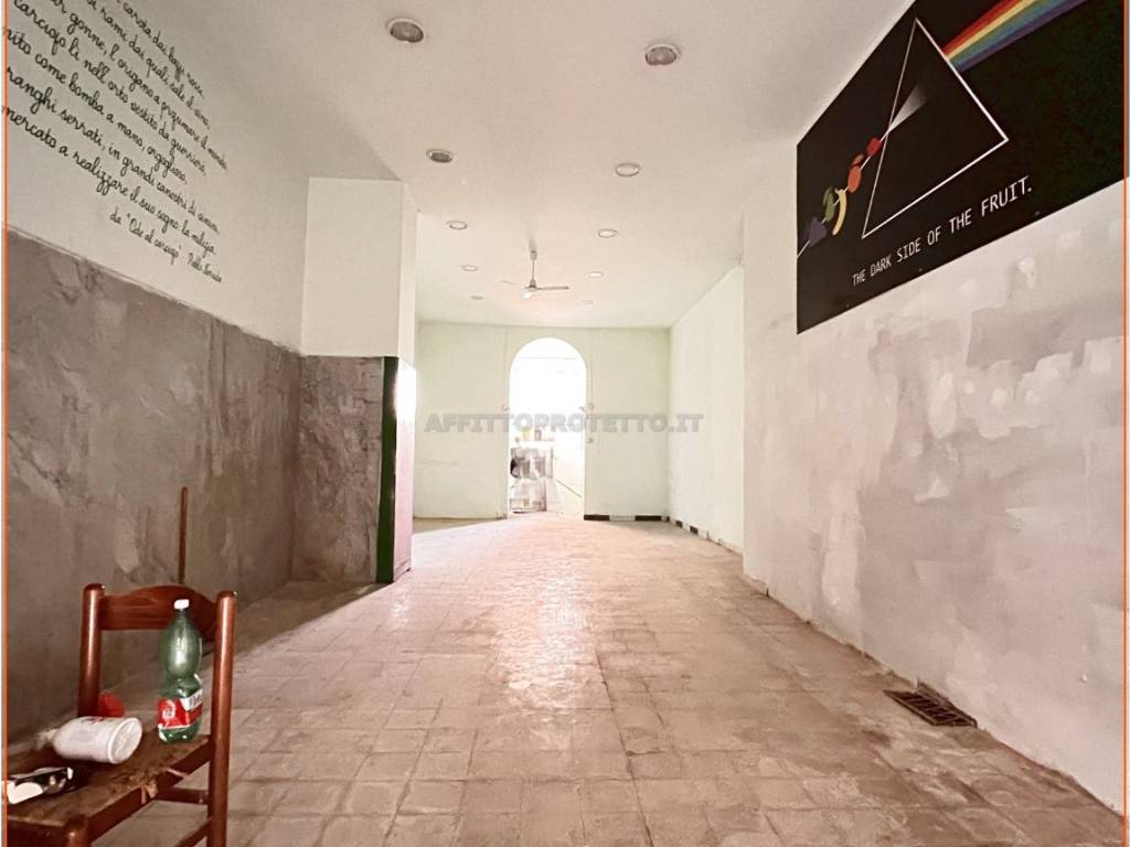 negozio in affitto a Formia