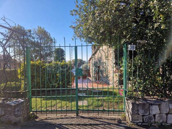 casa indipendente in affitto a Formia
