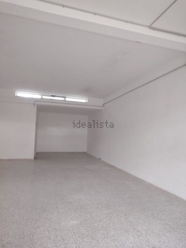 locale commerciale in affitto a Formia in zona Penitro