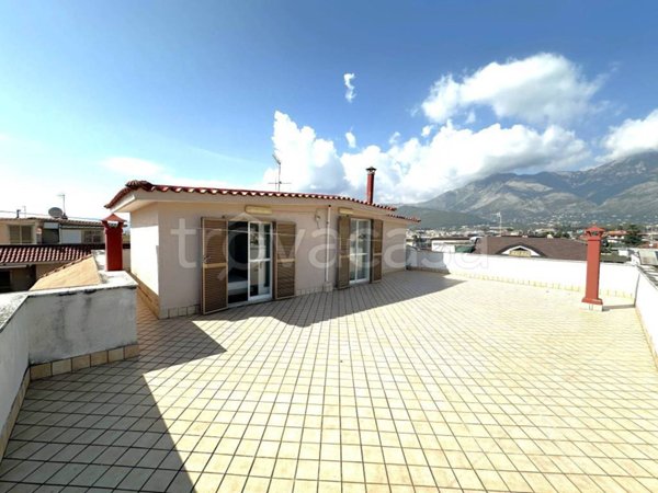 appartamento in affitto a Formia in zona Penitro