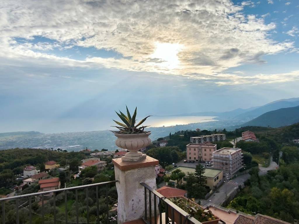appartamento in affitto a Formia in zona Castellonorato