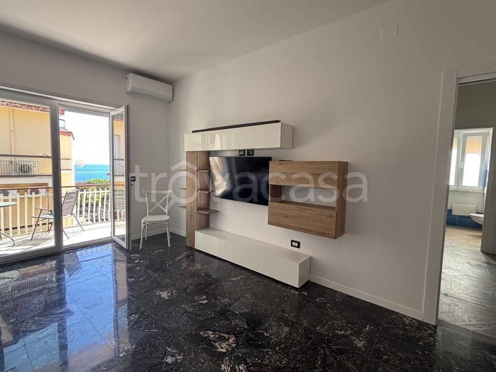 appartamento in affitto a Formia in zona Mola di Gaeta