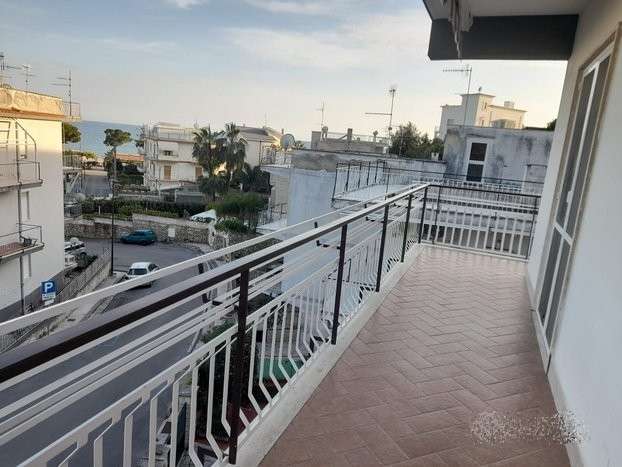 appartamento in affitto a Gaeta in zona Serapo
