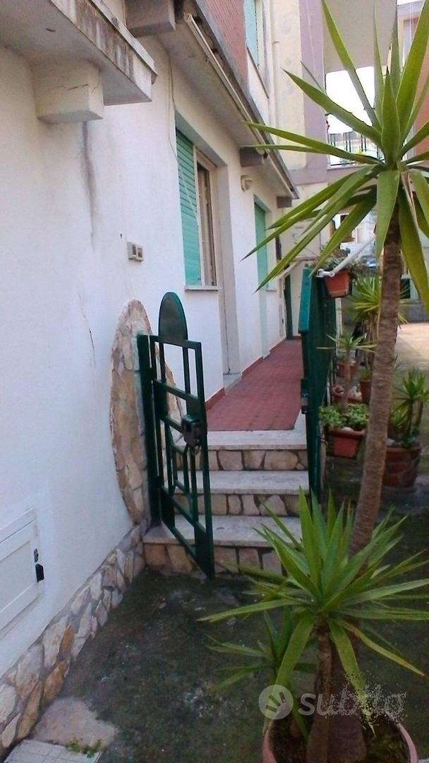 appartamento in affitto a Gaeta in zona Serapo