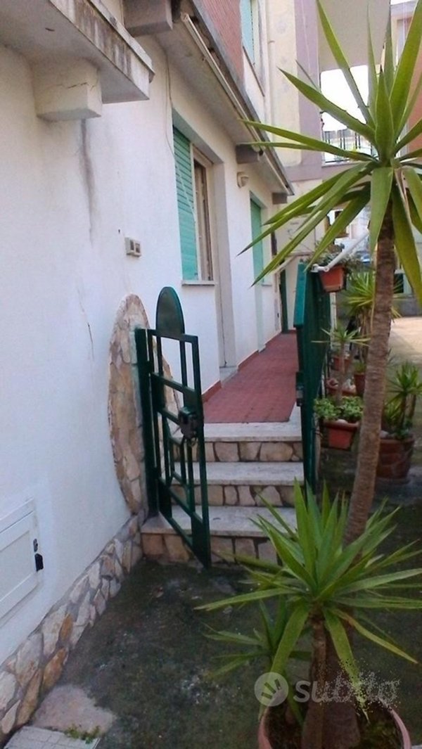 appartamento in affitto a Gaeta in zona Serapo