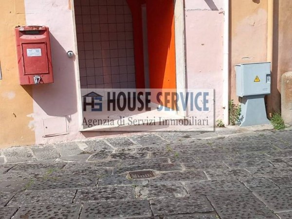 negozio in affitto a Gaeta
